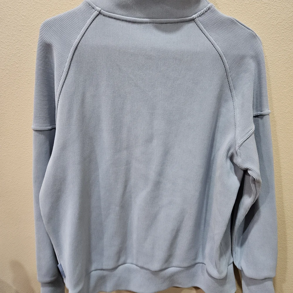 Light Blue Half-Zip Pullover Sweatshirt - Varley - Picture 6 of 6